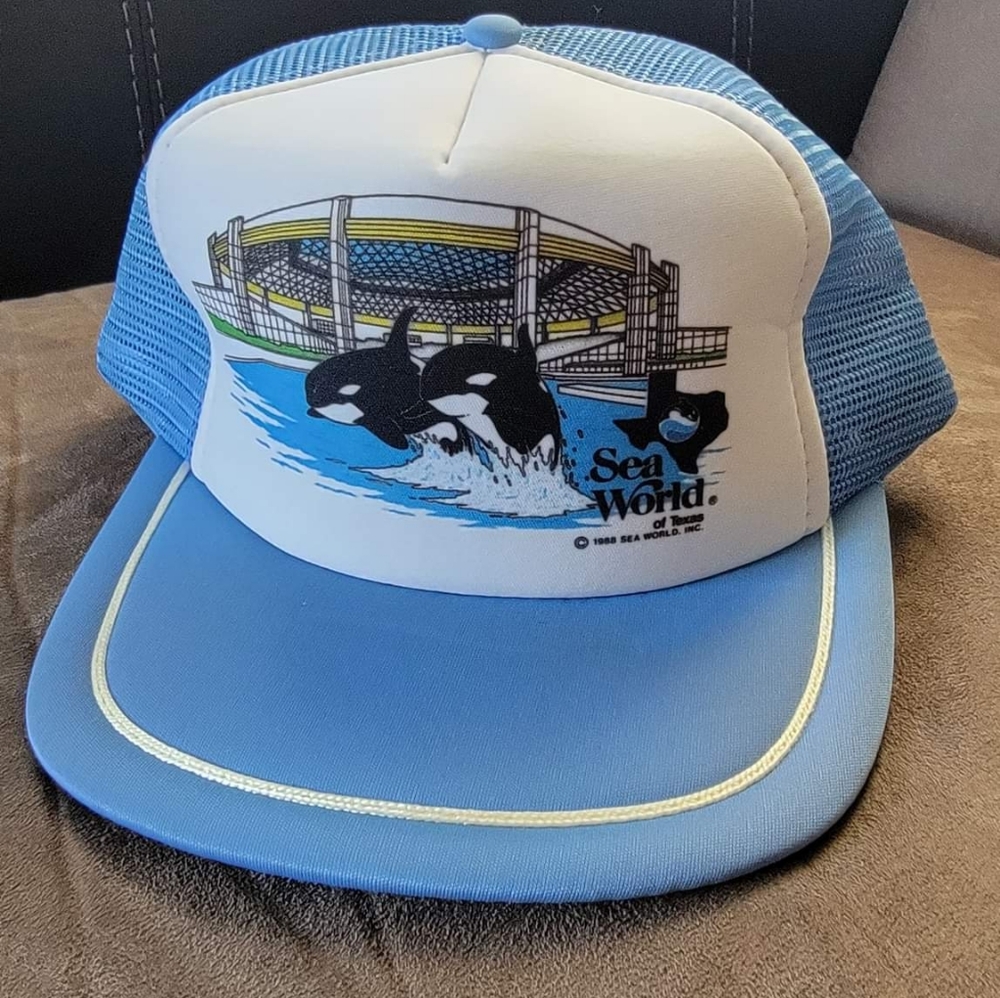 Vintage Trucker Hat Cap Sea World Blue Texas Poly One Size Mesh Snap Back 1988
